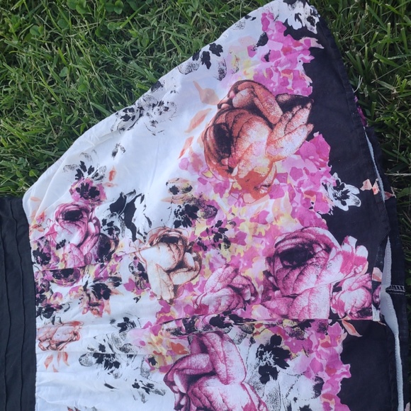 Trixxi Floral Flower Print Pattern Strapless Flowy Mini Dress - Picture 4 of 10